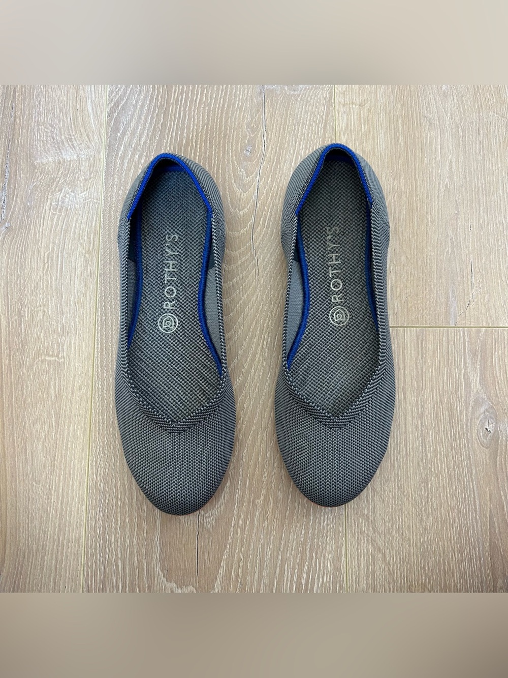Rothy’s Retired Dove Grey Flats with Orange Soles Size 9.5